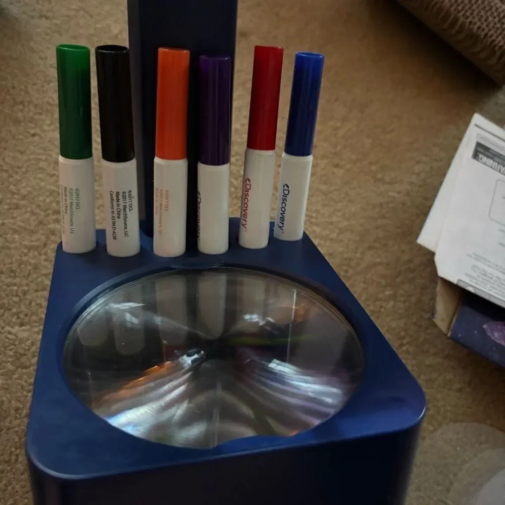 Discovery Art Projector